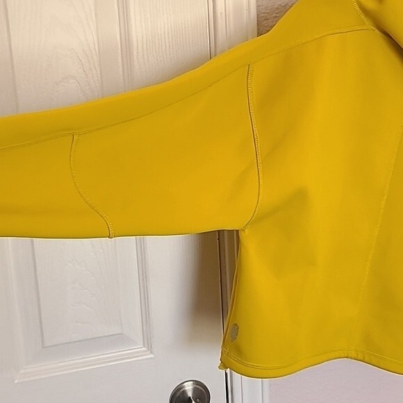 Free People Yellow Reach the Summit Cropped Neoprene Hoodie workout jacket Small - Picture 10 of 12